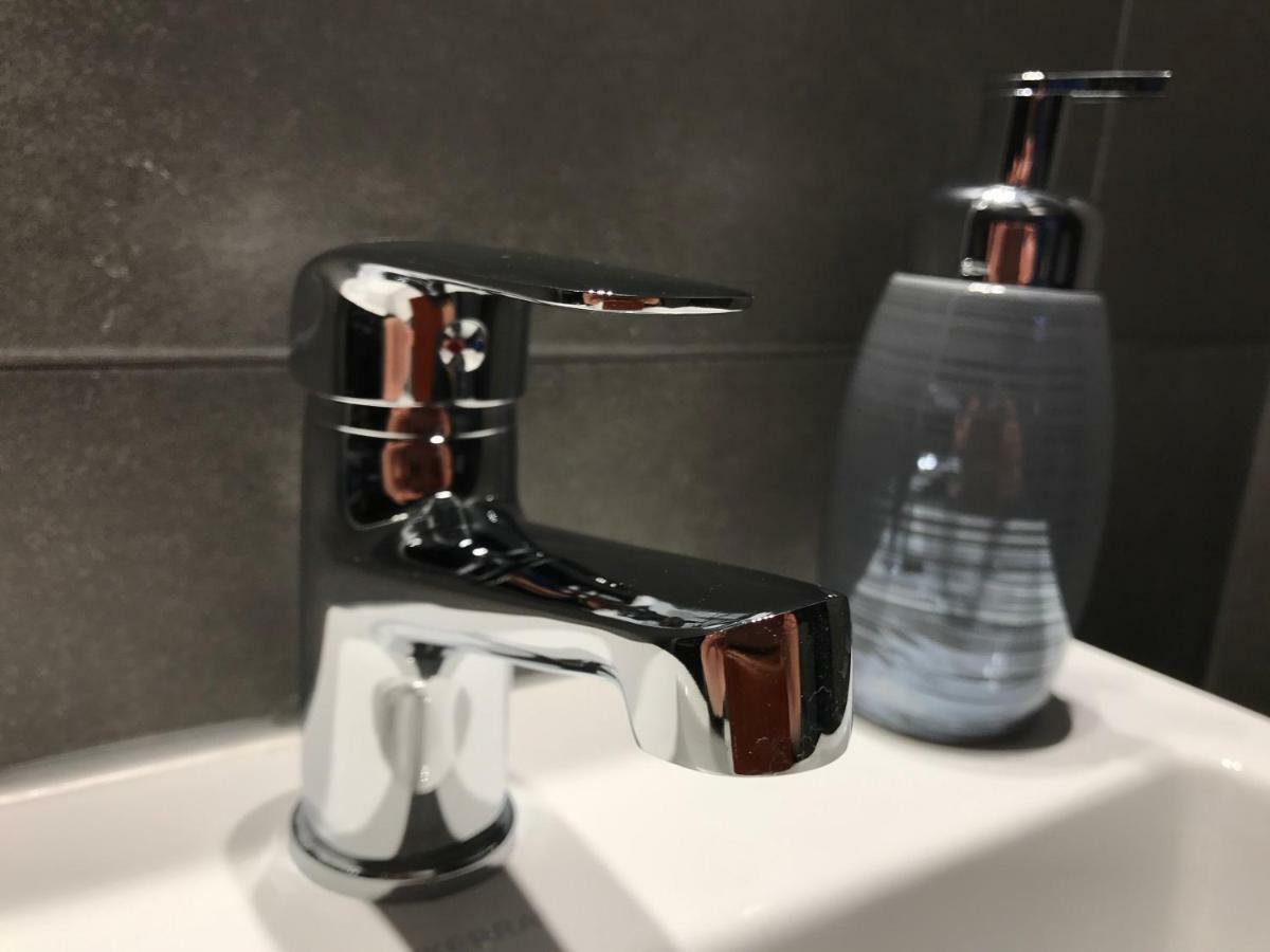 Premium Apartment - Chopin Airport وارسو المظهر الخارجي الصورة